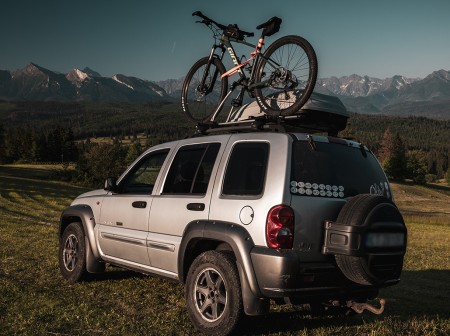 Tourist Vehicle Rentals and Domestic Airline Tickets in Nepal